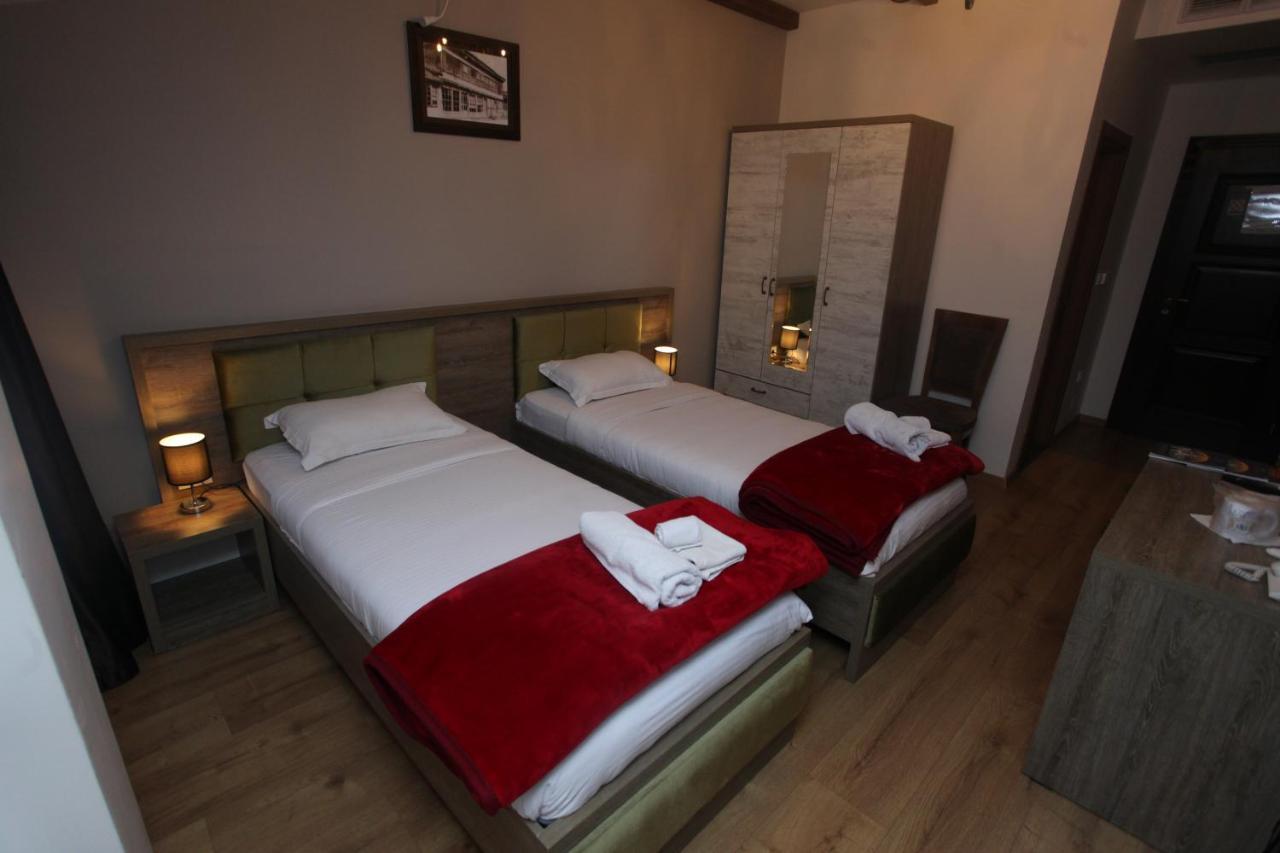Hotel Happy Gjakova Dış mekan fotoğraf