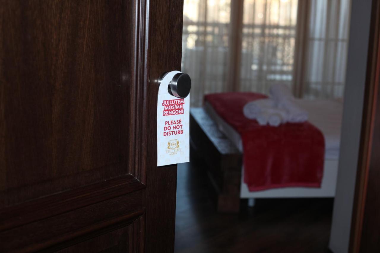 Hotel Happy Gjakova Dış mekan fotoğraf