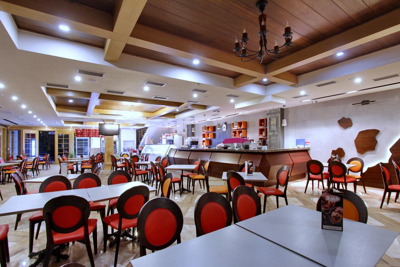 Hotel Happy Gjakova Dış mekan fotoğraf