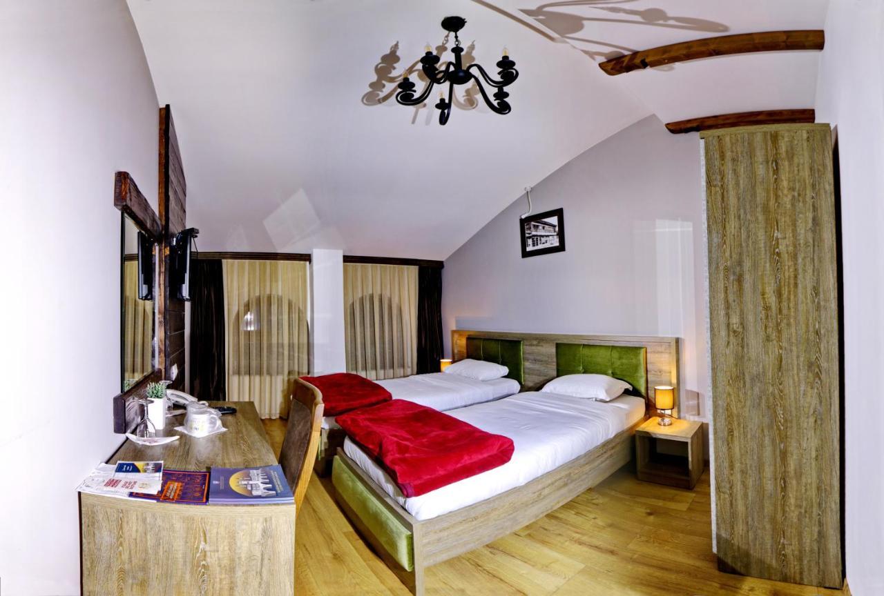 Hotel Happy Gjakova Dış mekan fotoğraf
