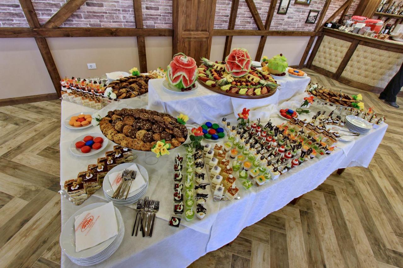 Hotel Happy Gjakova Dış mekan fotoğraf